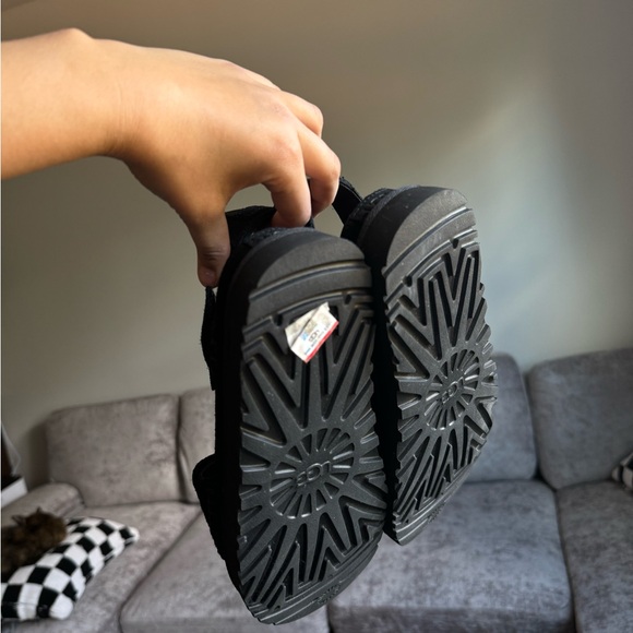 Ugg golden star sandals NEW! - Picture 5 of 5